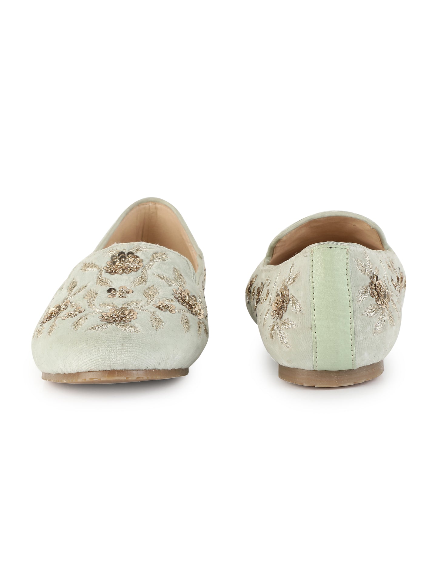 Embroidery in Pistas Green