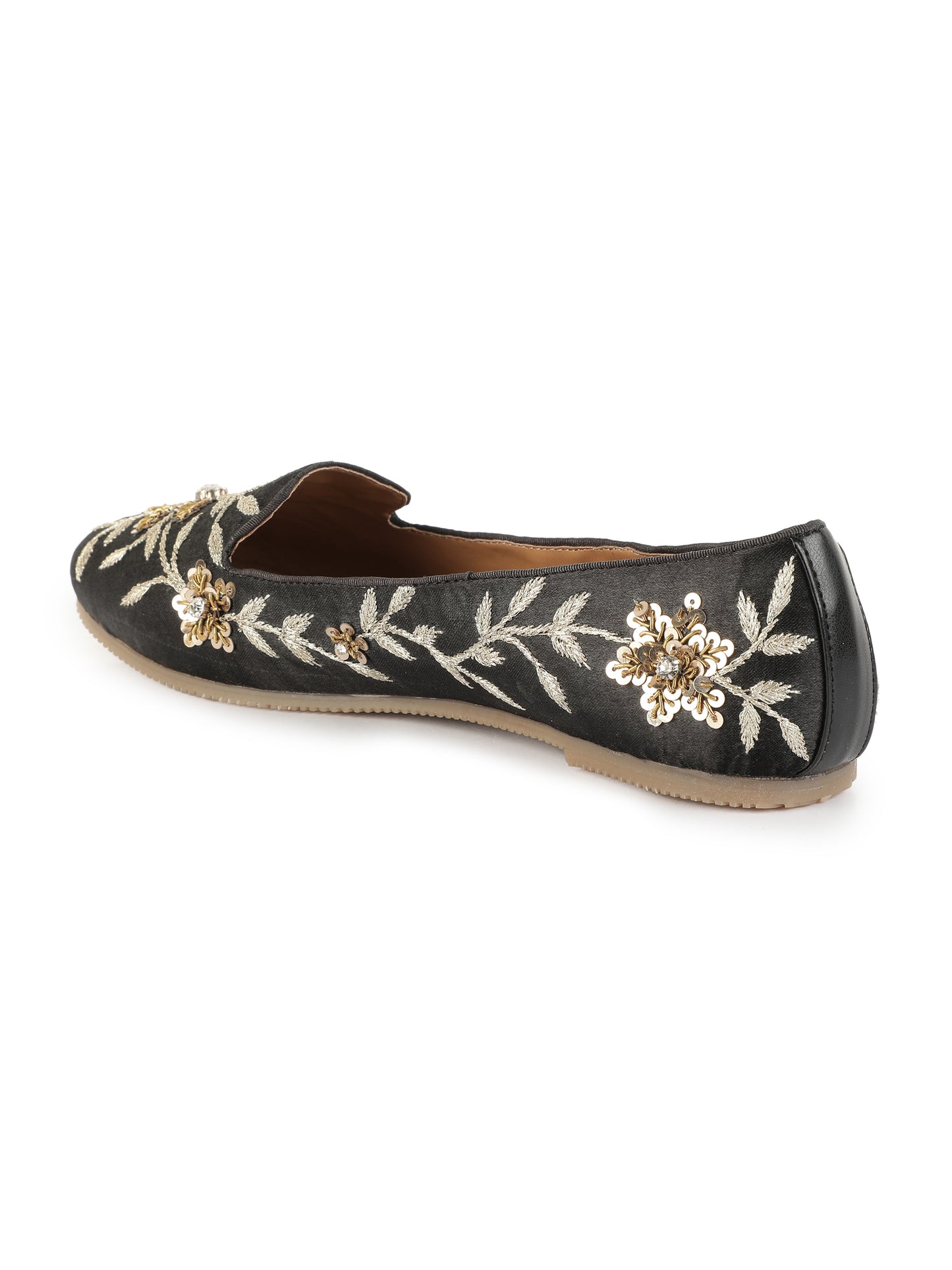Black Embroidery Designer Clutch & Jutie