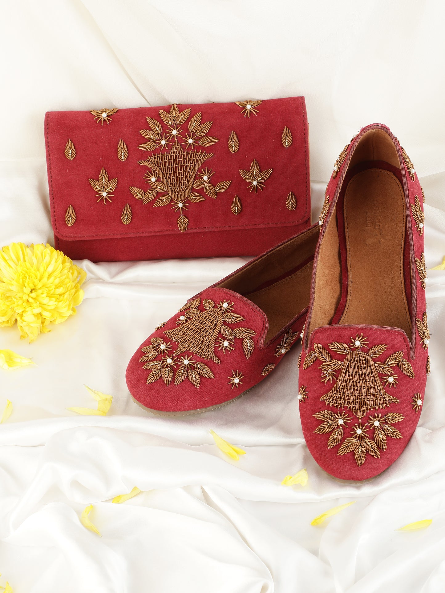 Red Designer Clutch & Jutie Set