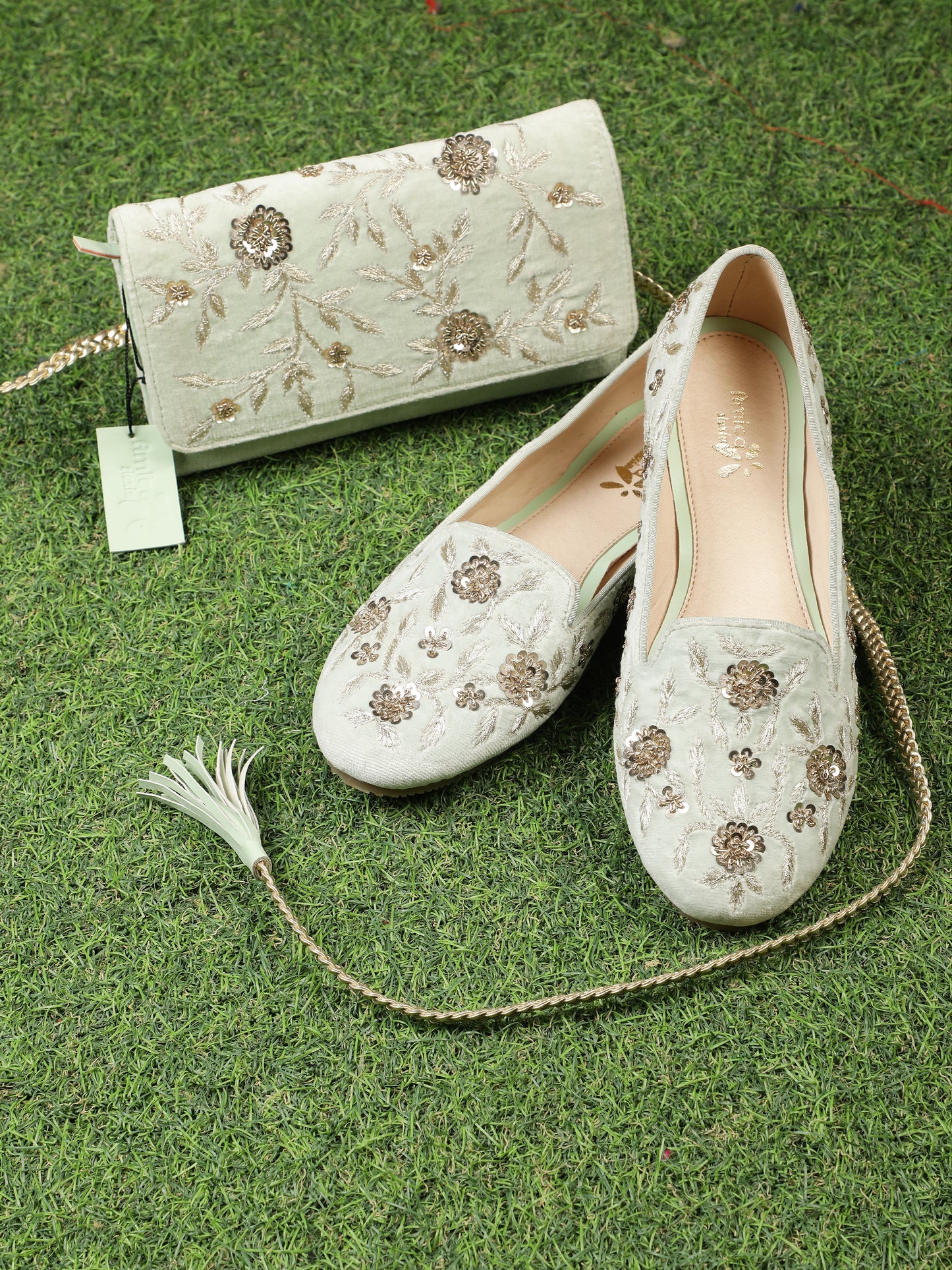 Designer Beige Clutch & Jutie Set