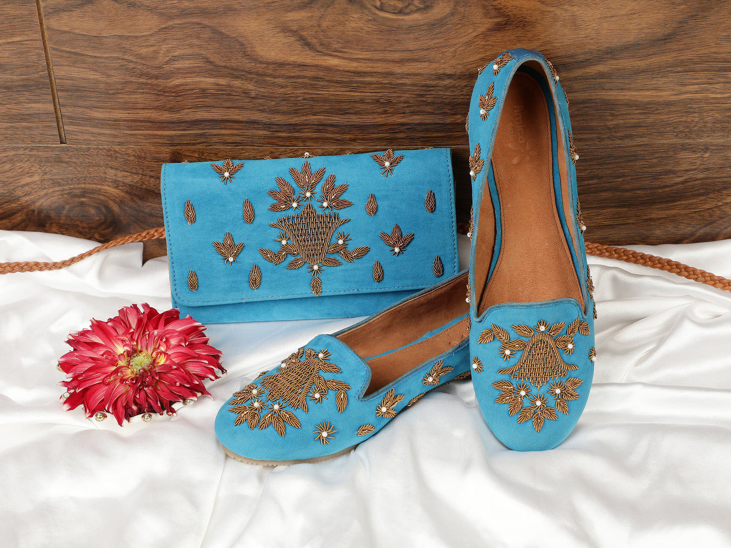 Stylish and Designer Amica Slexia Clutch & Jutie