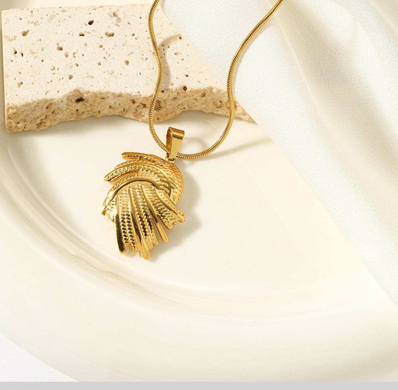 Dazelio Golden Leaf Pendant Necklace