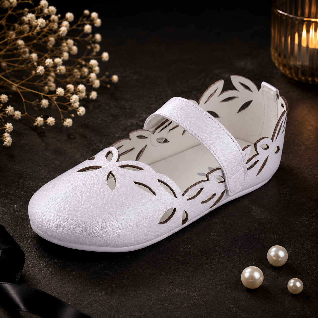 AmicaSlexia Girls White Cutwork Ballerina Flats