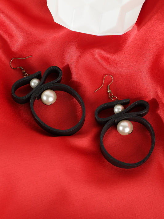 Black Cuba Design Earring