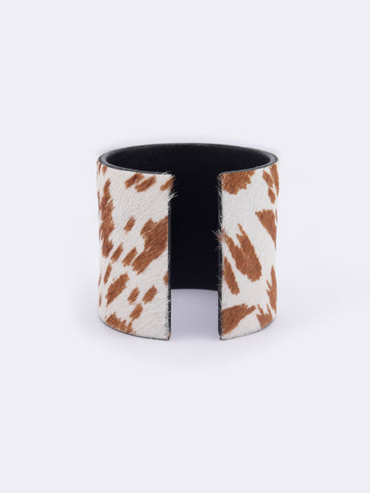 White Brush Design Bangle