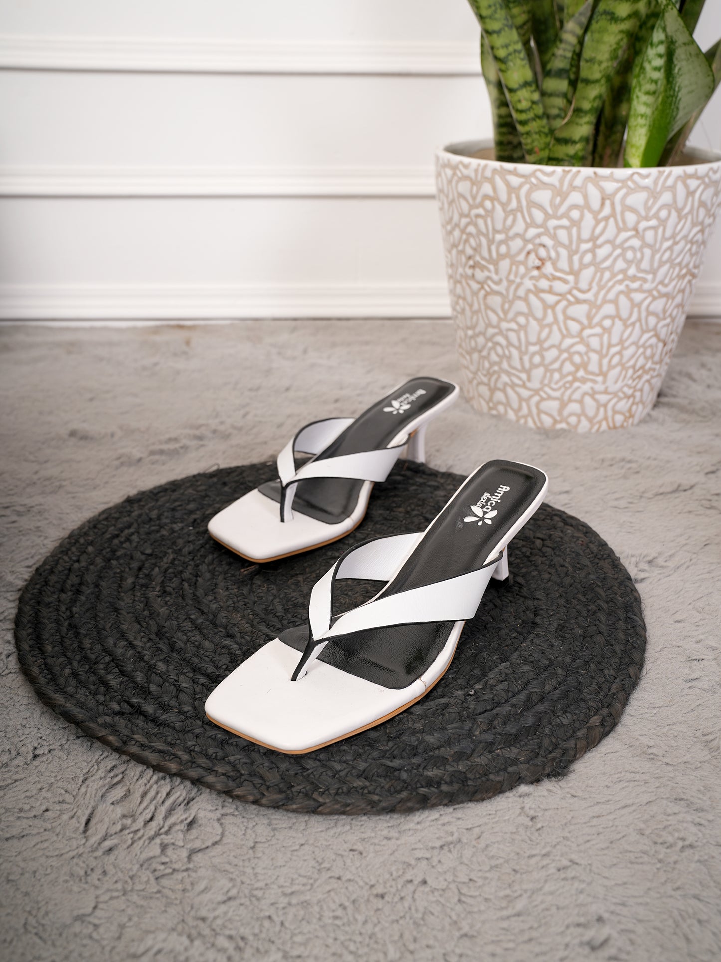 Women’s White Square-Toe Heeled Slip-On Sandals