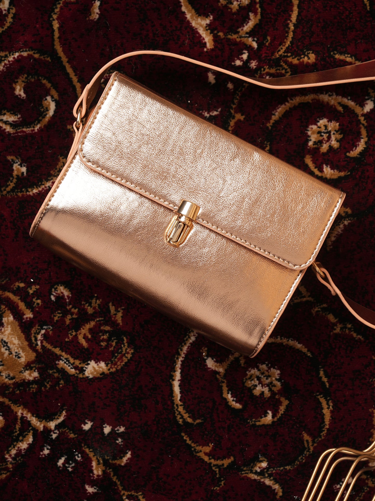 Amica Slexia Women’s Rose Gold Metallic Sling Bag