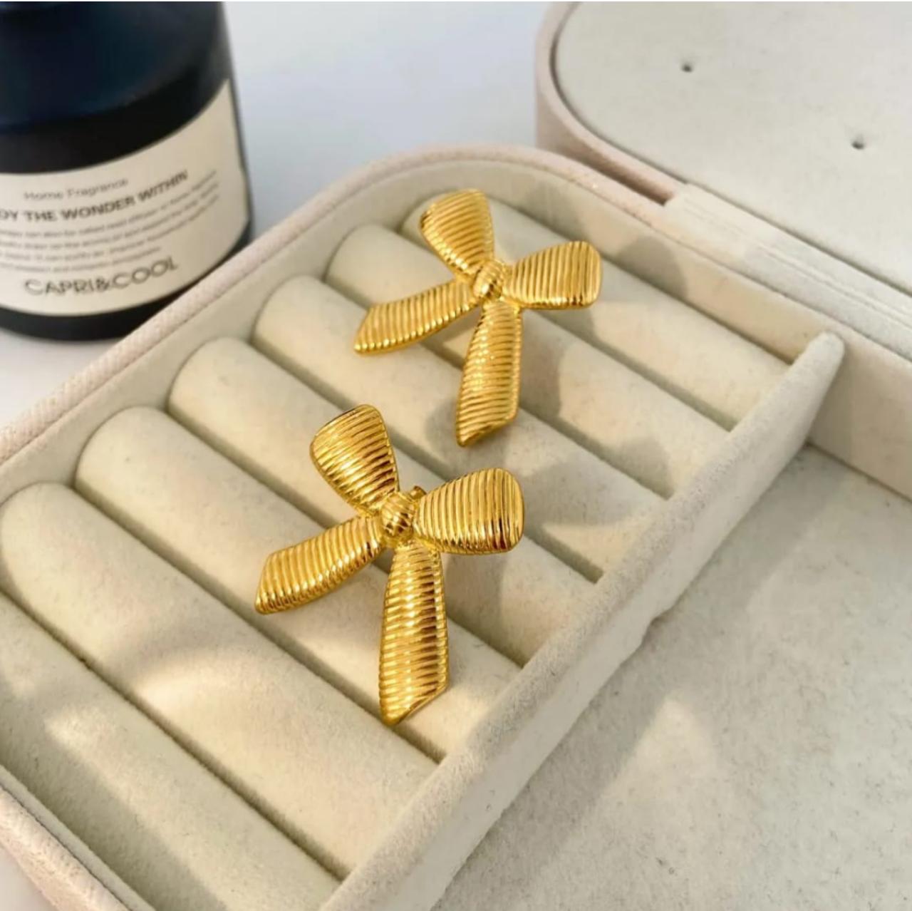 Dazelio Textured Gold Bow Stud Earrings