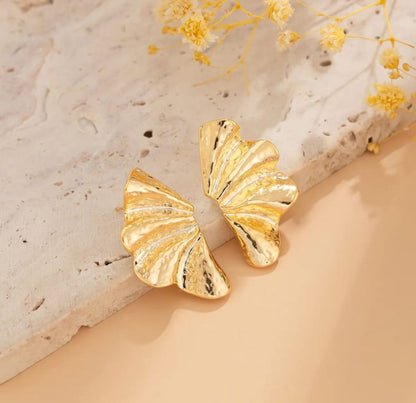Dazelio Luxe Gold Ripple Fan Stud Earrings