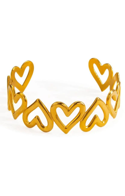 Golden Heart Link Statement Bracelet – Anti-Tarnish Luxury Cuff