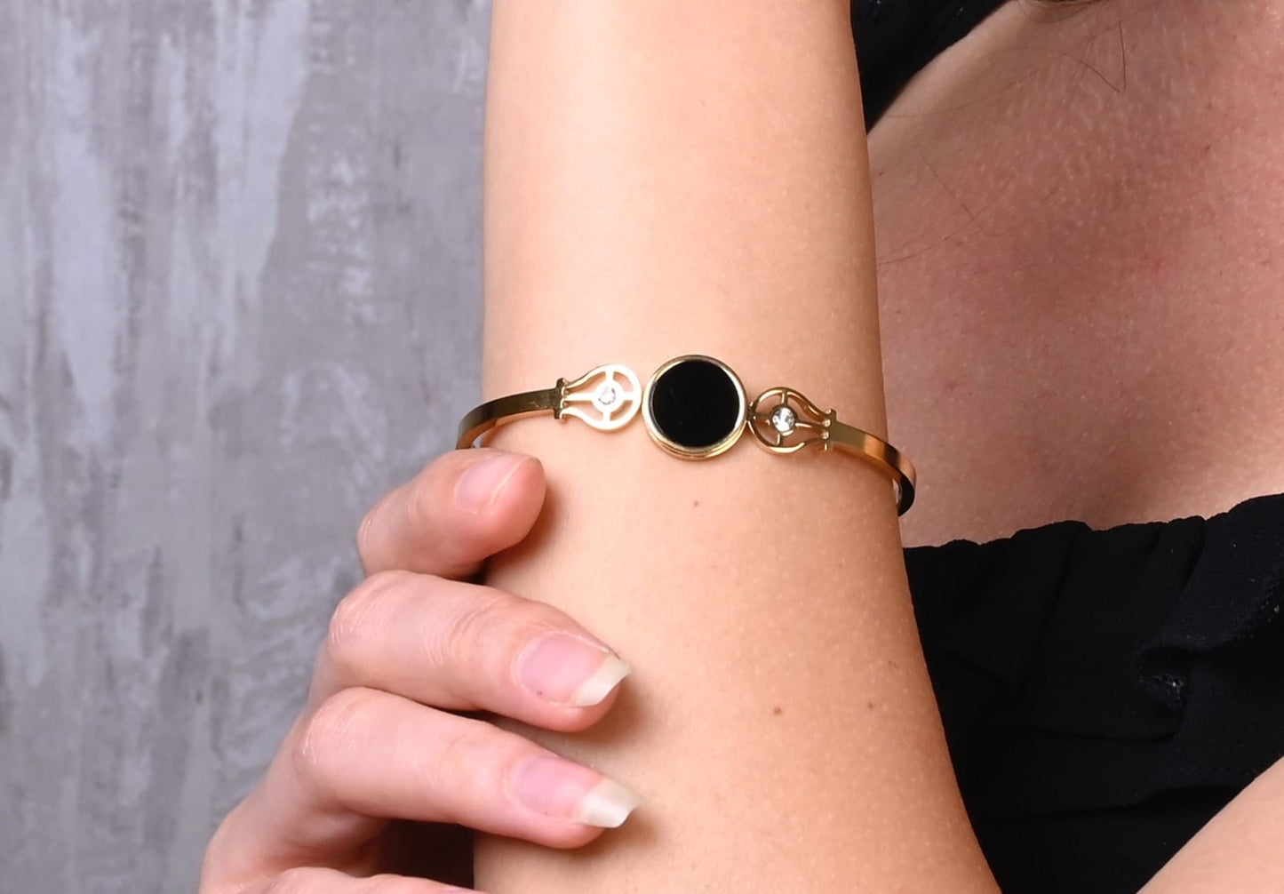 Dazelio Luxury Gold-Plated Black Stone Bracelet for Women