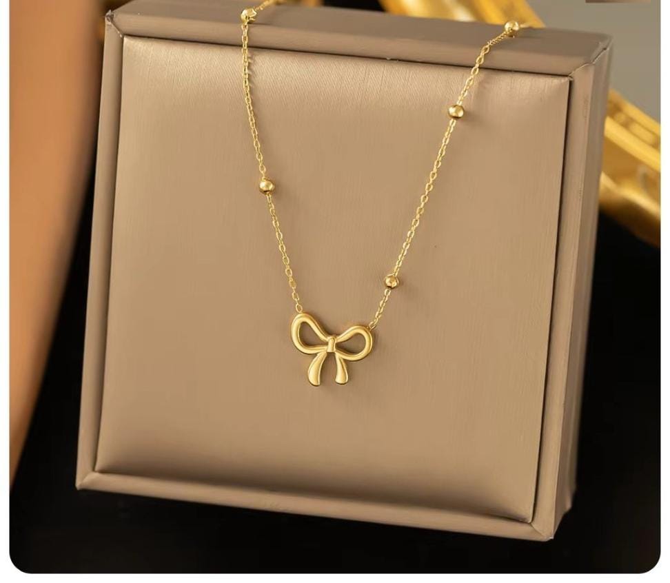 Dazelio Gold-Plated Bow Charm Bracelet for Women
