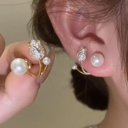 Dazelio Elegant Pearl Curve Stud Earrings