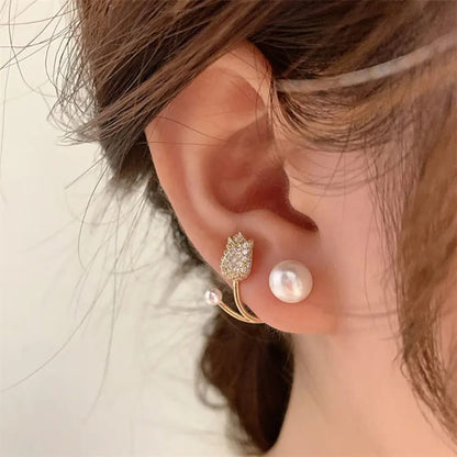 Dazelio Elegant Pearl Curve Stud Earrings
