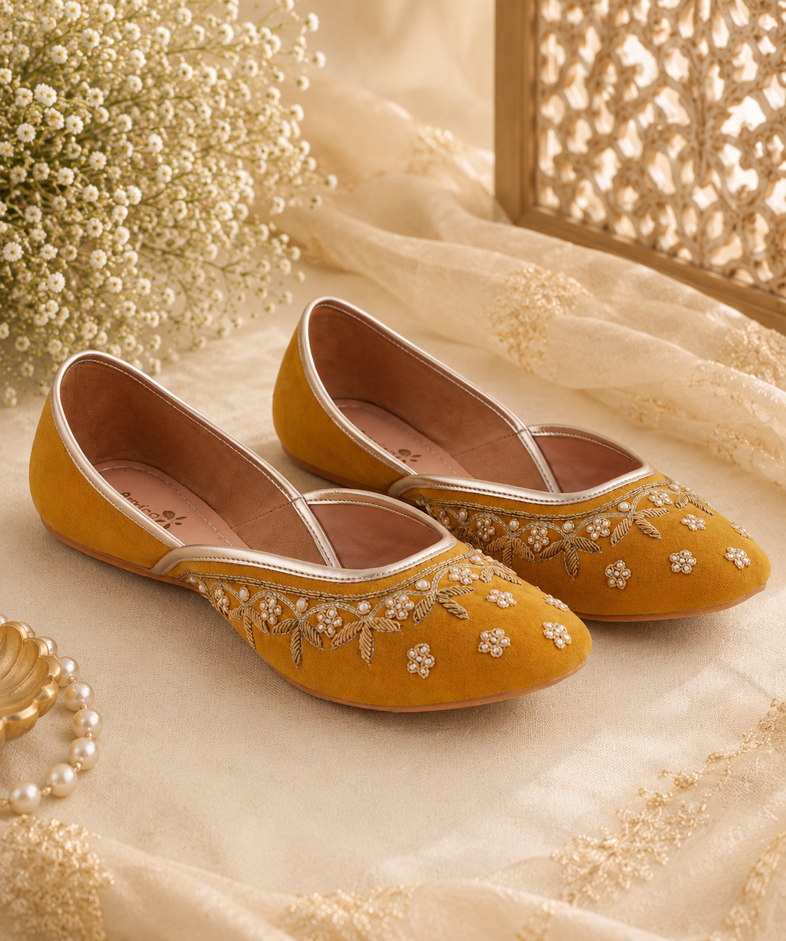 AmicaSlexia Women Mustard Embroidered Jutti