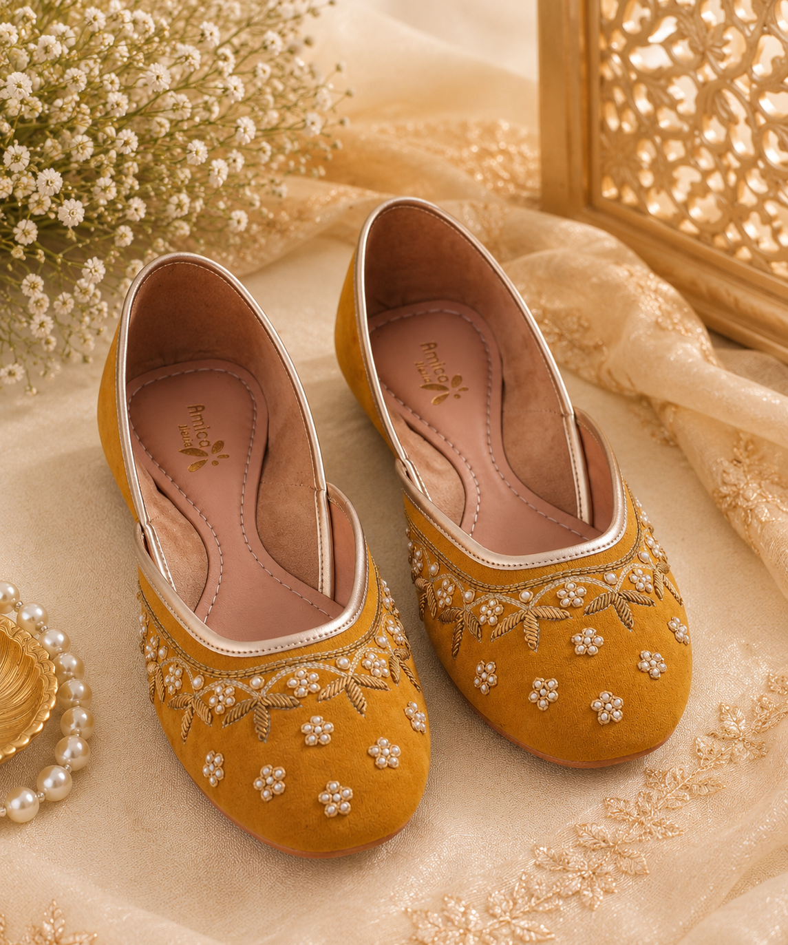 AmicaSlexia Women Mustard Embroidered Jutti