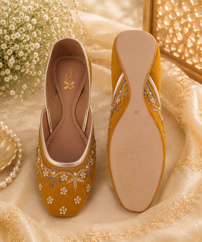 AmicaSlexia Women Mustard Embroidered Jutti
