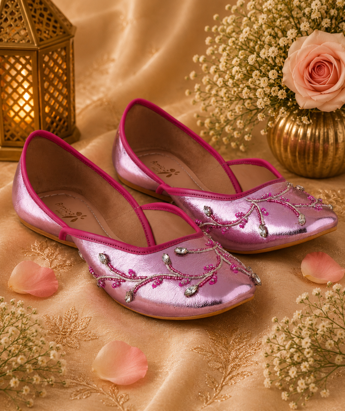AmicaSlexia Women Pink Embroidered Jutti