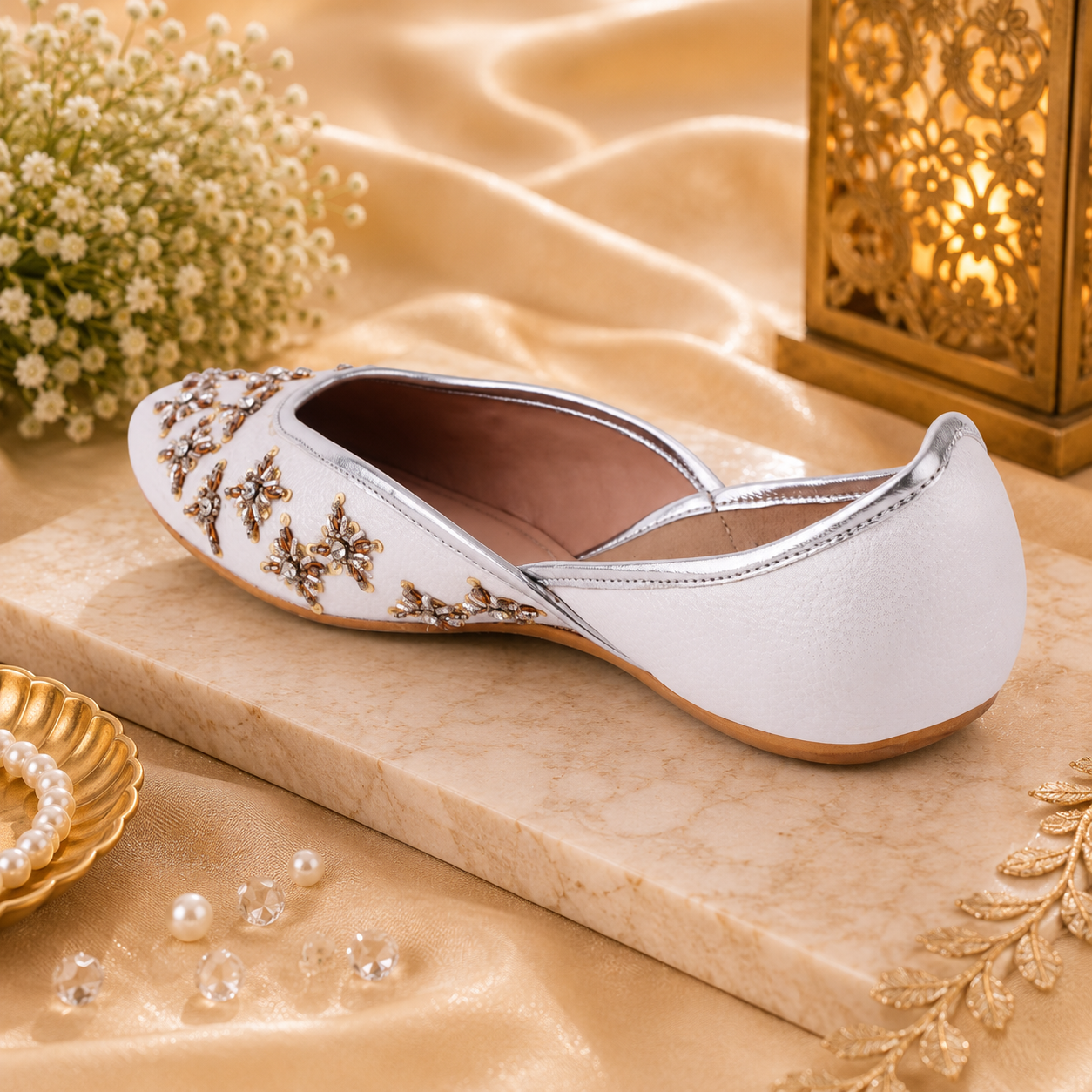 Amica Slexia Ivory Gold Embroidered Festive Jutti